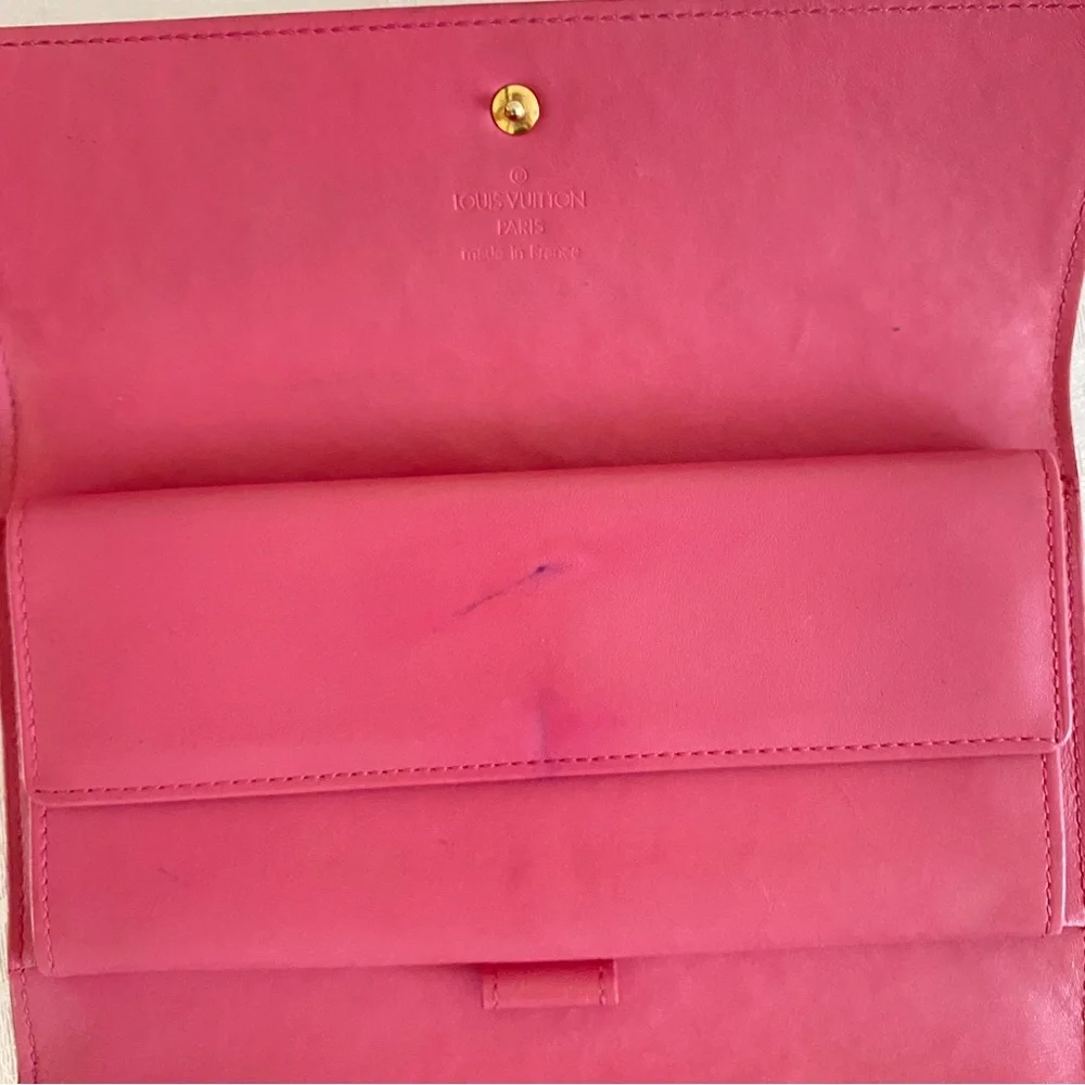 LOUIS VUITTON pink Vernis Wallet